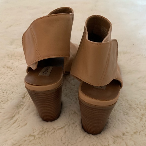 Steve Madden Open Toe Heels - Tan - Picture 4 of 5